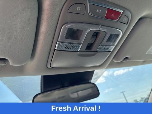 Used 2025 Kia Telluride S AWD/4WD image 11
