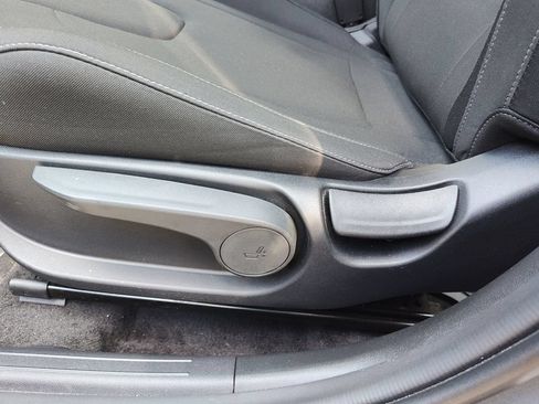 Used 2023 Hyundai Elantra SEL w/ Convenience Package FWD image 21
