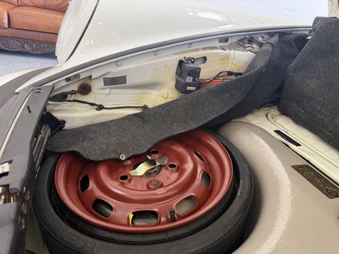 Used 1988 Porsche 911 Carrera RWD image 52