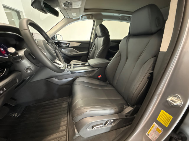 Used 2026 Acura MDX SH-AWD image 11
