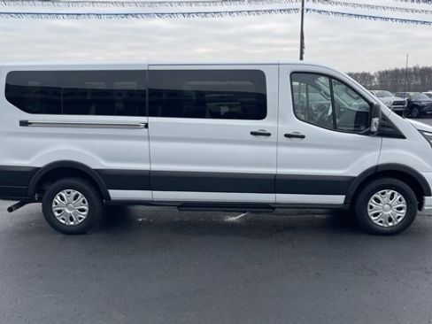 Used 2023 Ford Transit 350 XLT image 7