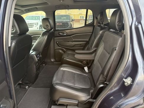 Used 2018 GMC Acadia SLT image 16
