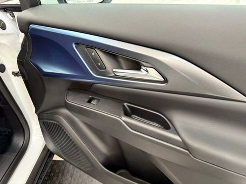 New 2026 Chevrolet Equinox EV LT image 22