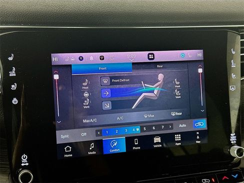 Used 2024 Jeep Wagoneer L Series II w/ Flexible Seating Group image 18