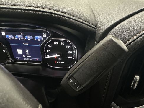 Used 2021 GMC Sierra 1500 AT4 w/ Technology Package AWD/4WD image 16