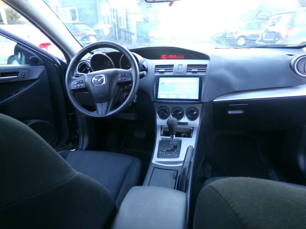 Used 2010 MAZDA MAZDA3 i Touring FWD image 9