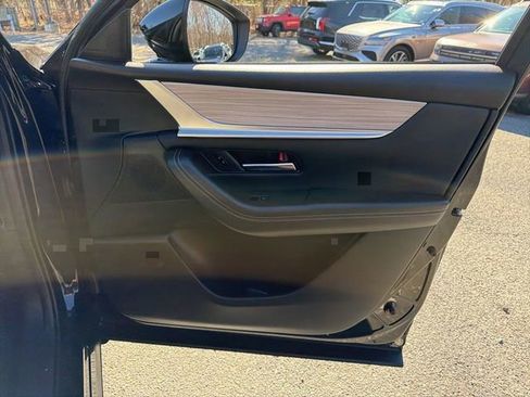 Used 2025 MAZDA CX-90 3.3 Turbo w/ Preferred Package image 10