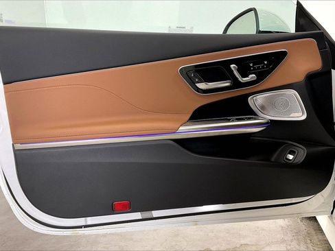 New 2026 Mercedes-Benz CLE 300 4MATIC Coupe image 10