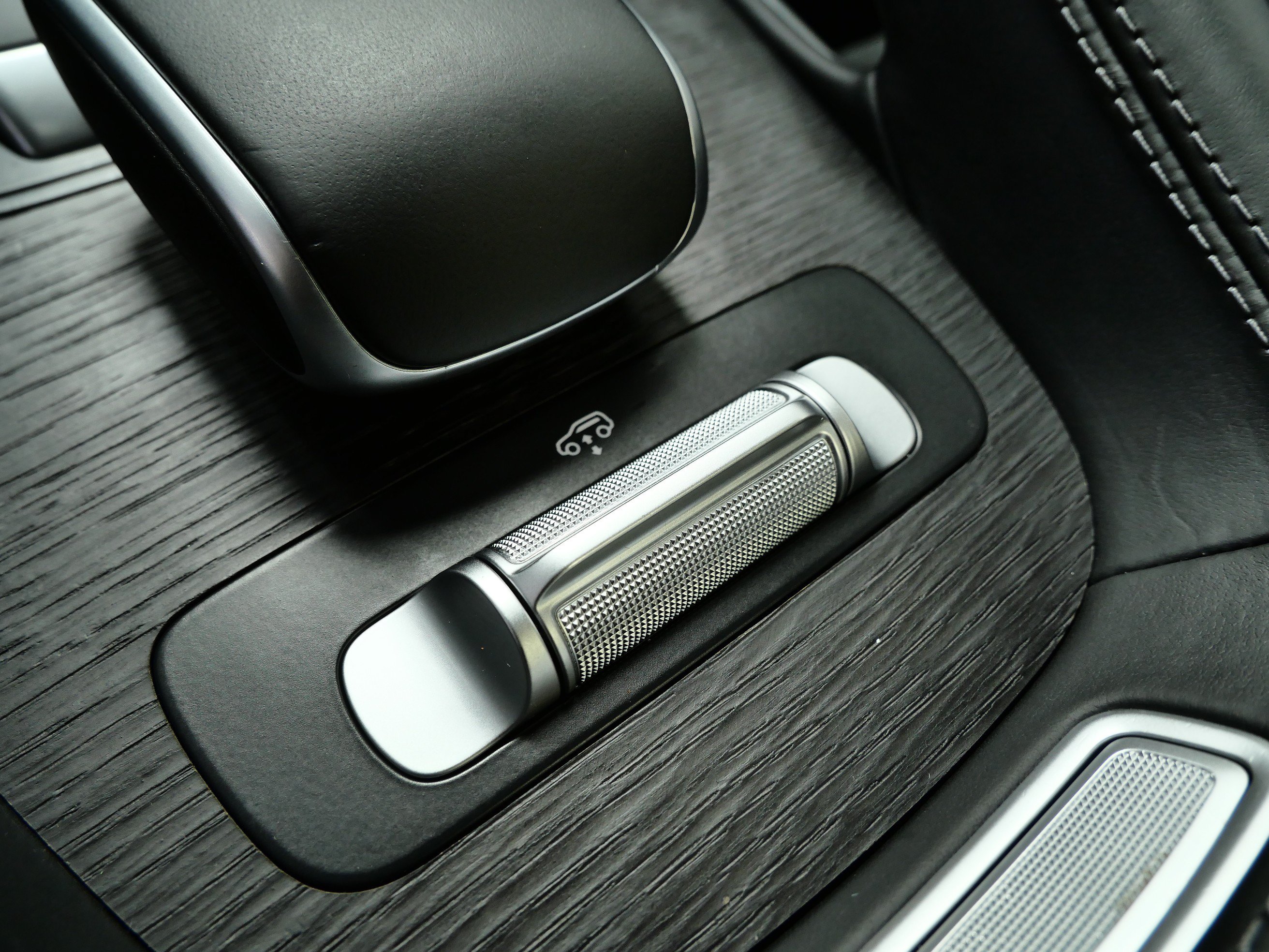 Certified 2024 Mercedes-Benz GLE 53 AMG 4MATIC image 36
