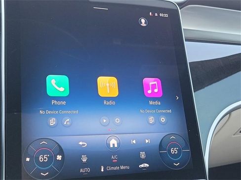 Used 2025 Mercedes-Benz GLC 300 4MATIC image 19