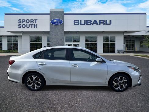 Used 2021 Kia Forte LXS FWD image 2