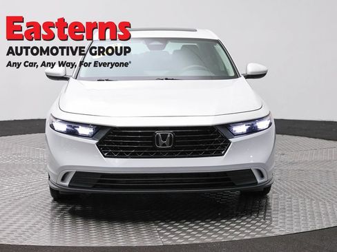 Used 2023 Honda Accord EX image 2