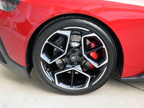 Used 2022 Maserati MC20 Coupe image 11