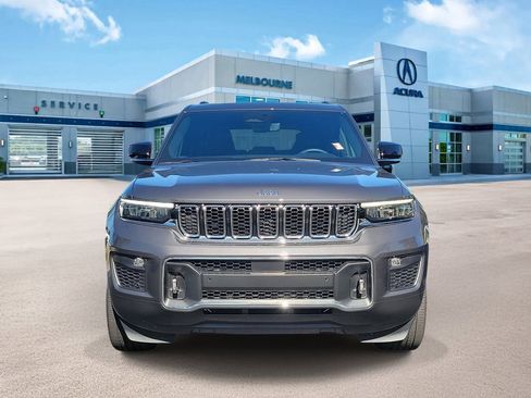 Used 2023 Jeep Grand Cherokee Overland w/ Luxury Tech Group IV image 2