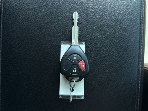 Used 2019 Toyota 4Runner TRD Off-Road Premium AWD/4WD image 23