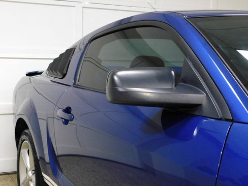 Used 2009 Ford Mustang Coupe image 13