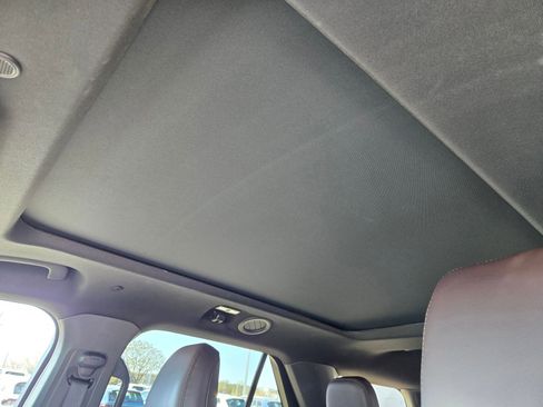 Used 2025 Ford Explorer Platinum w/ LUX Leather Package image 16