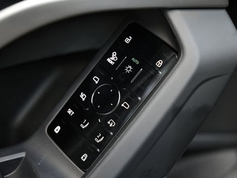 Certified 2025 Audi Q5 Premium Plus w/ Premium Plus image 17