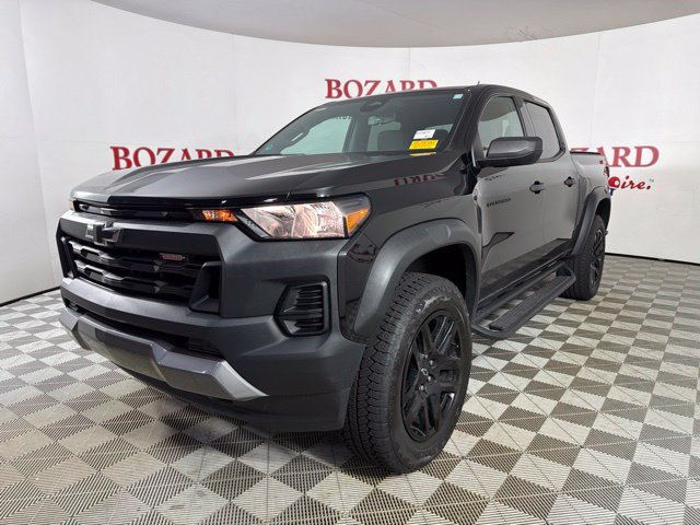Used 2024 Chevrolet Colorado Trail Boss w/ Advanced Trailering Package AWD/4WD image 5