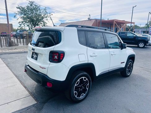 Used 2016 Jeep Renegade Trailhawk AWD/4WD image 7