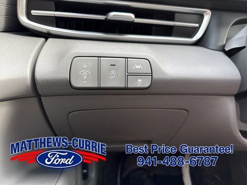 Used 2021 Hyundai Elantra SE w/ Cargo Package FWD image 23