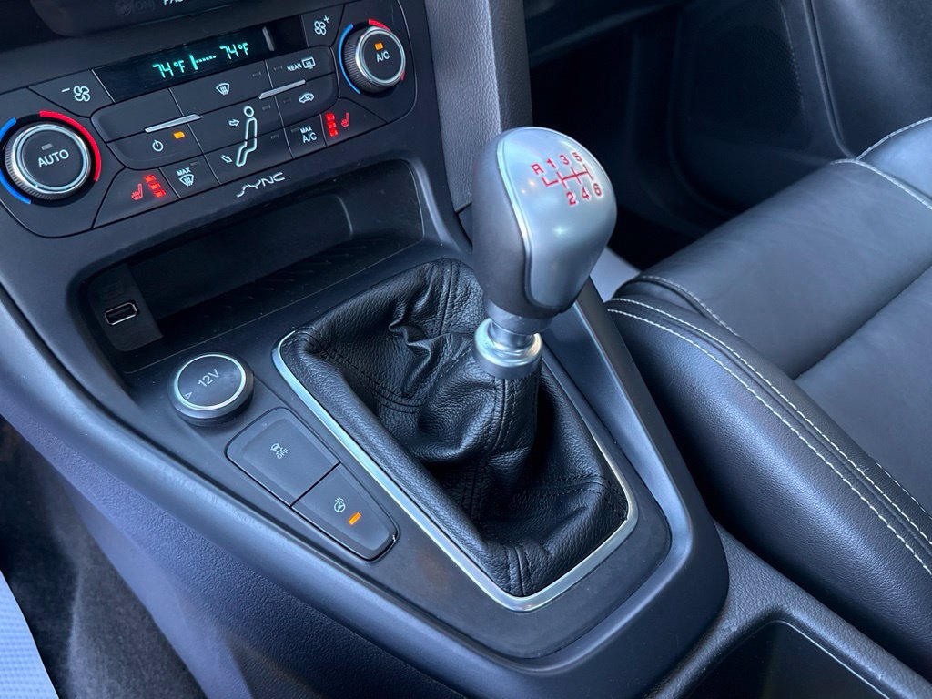Used 2017 Ford Focus ST w/ Equipment Group 402A FWD image 41