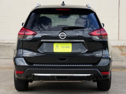 Used 2019 Nissan Rogue SV w/ Premium Package FWD image 46