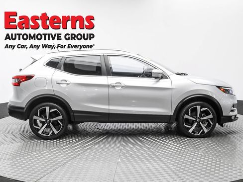 Used 2022 Nissan Rogue Sport SL w/ Premium Package AWD/4WD image 4
