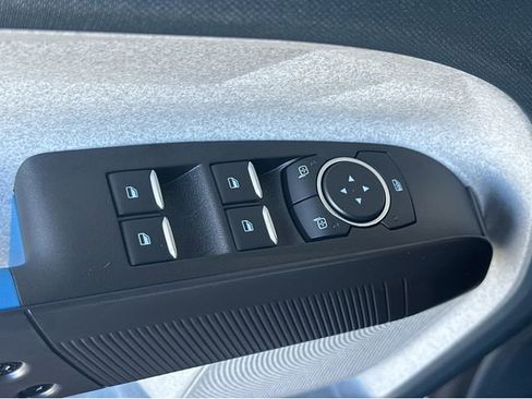Used 2025 Ford Maverick XLT w/ Equipment Group 302A AWD/4WD image 38