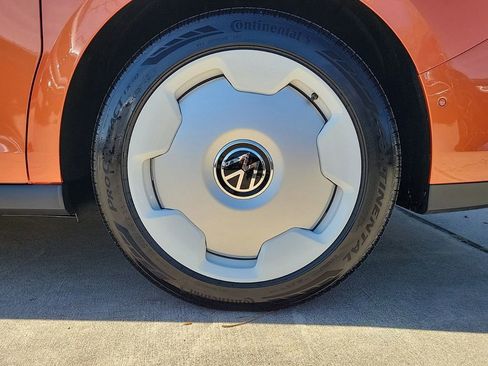 New 2025 Volkswagen ID. Buzz 1st Edition image 5