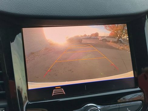 Used 2020 Chevrolet Trax LT w/ Driver Confidence Package image 18