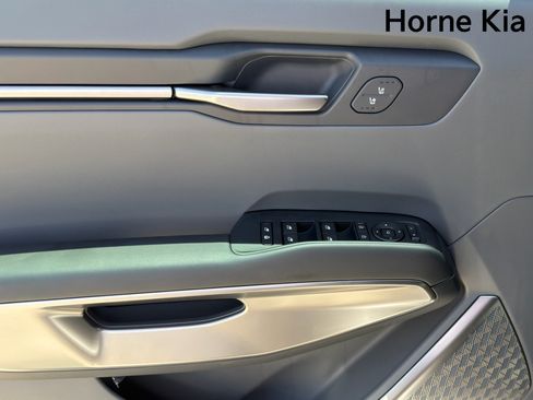 New 2026 Kia EV9 Light RWD image 18