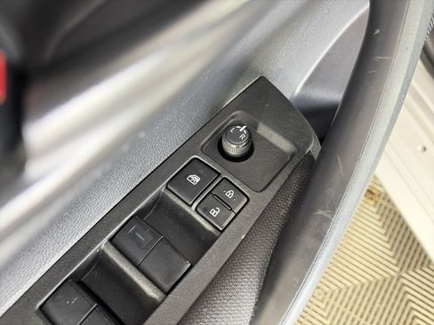 Used 2024 Toyota Corolla LE FWD image 29