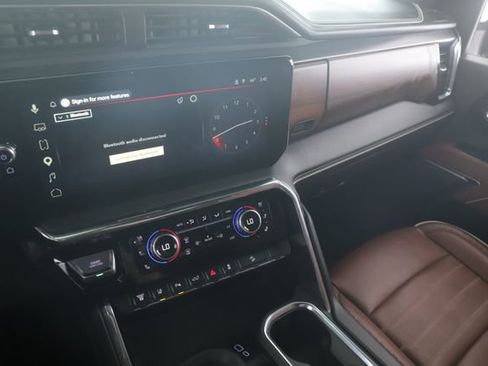 Used 2025 GMC Sierra 3500 Denali Ultimate image 29