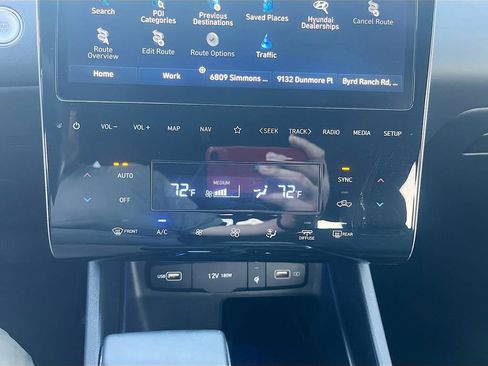 Used 2022 Hyundai Santa Cruz Limited image 16