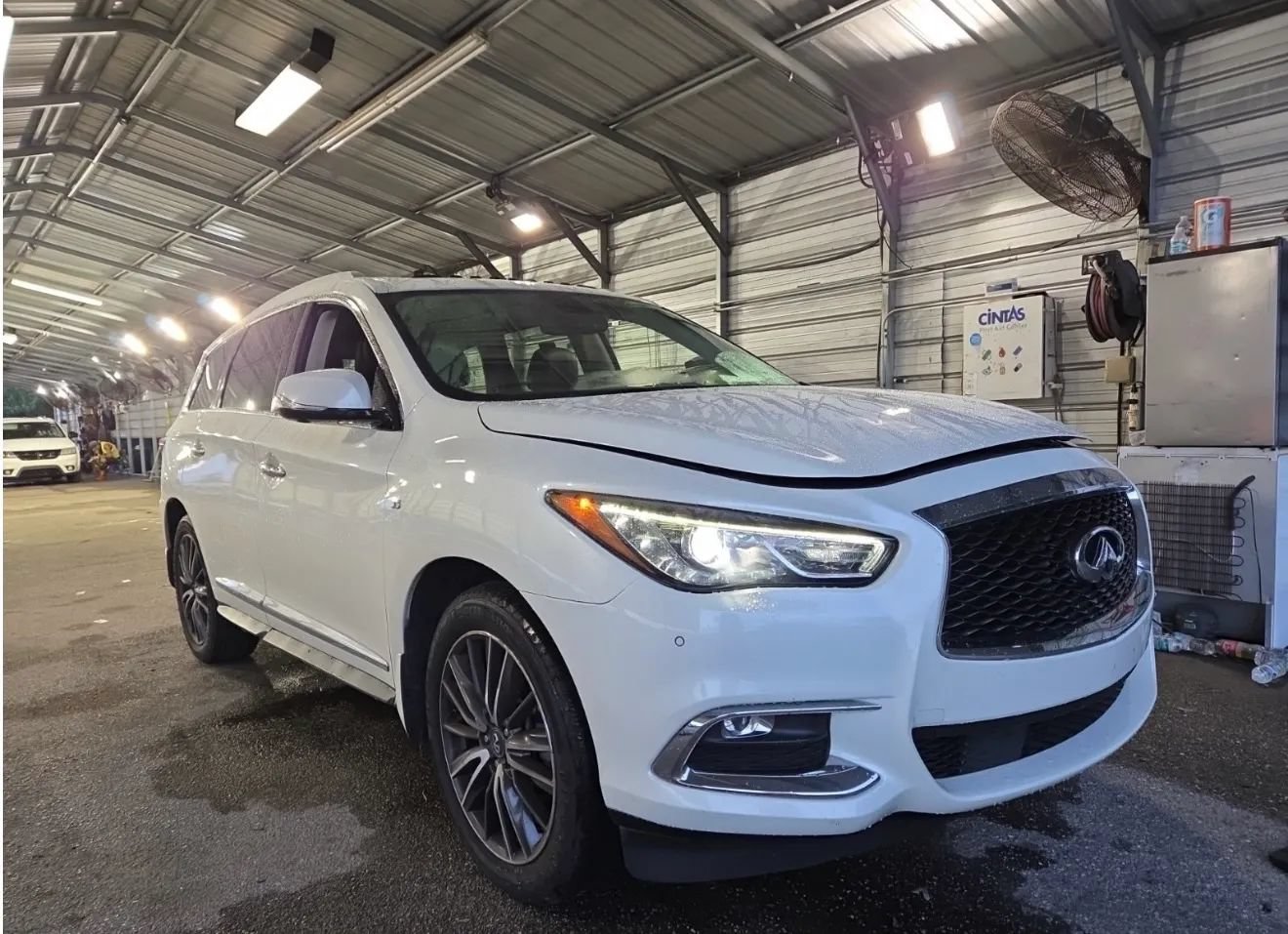 Used 2017 INFINITI QX60 FWD w/ Premium Plus Package image 4
