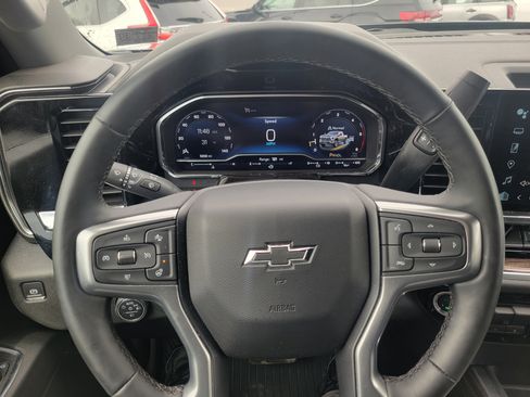 Used 2025 Chevrolet Silverado 2500 LT w/ Trail Boss Package image 11