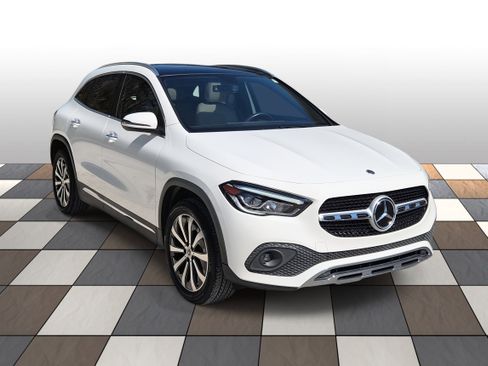 Used 2021 Mercedes-Benz GLA 250 w/ Premium Package image 3