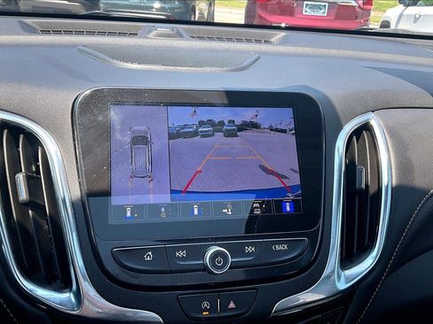 Used 2024 Chevrolet Equinox Premier AWD/4WD image 20