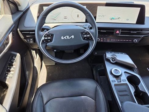 Used 2023 Kia EV6 Wind RWD image 12