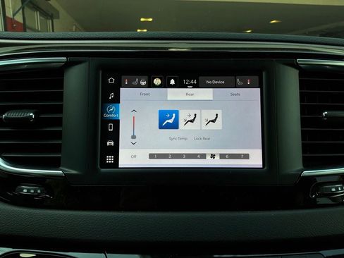 Used 2024 Chrysler Voyager LX FWD image 34