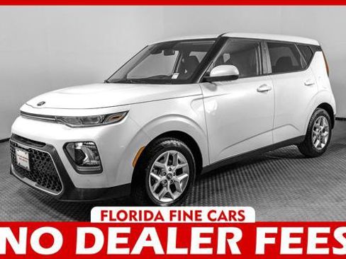 Used 2021 Kia Soul S FWD image 1