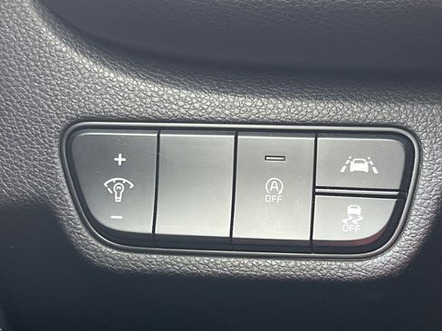 Certified 2022 Kia Seltos S image 15