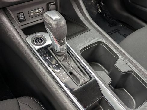 Used 2025 Nissan Sentra SV FWD image 18