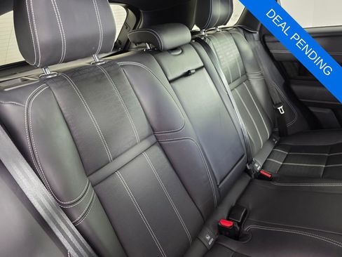 Used 2019 Land Rover Range Rover Velar R-Dynamic HSE image 25