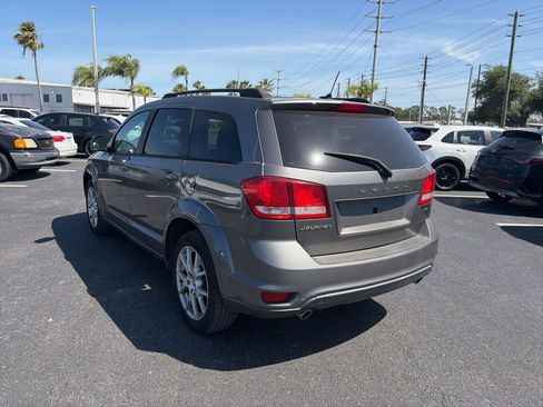 Used 2013 Dodge Journey SXT w/ Flexible Seating Group FWD image 5