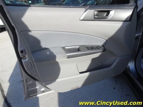 Used 2011 Subaru Forester 2.5X AWD/4WD image 28