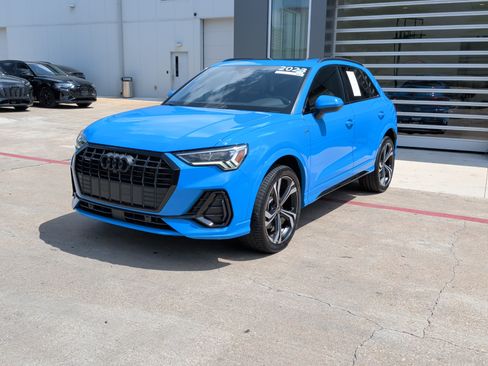 Used 2023 Audi Q3 2.0T Premium Plus w/ Premium Plus Package AWD/4WD image 5