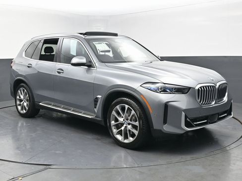 Used 2024 BMW X5 xDrive40i image 2