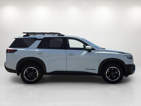 Used 2023 Nissan Pathfinder Rock Creek AWD/4WD image 4